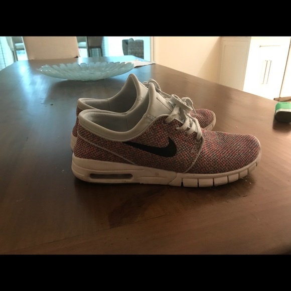 Nike Janoksi Max | Size 10 - Picture 2 of 3
